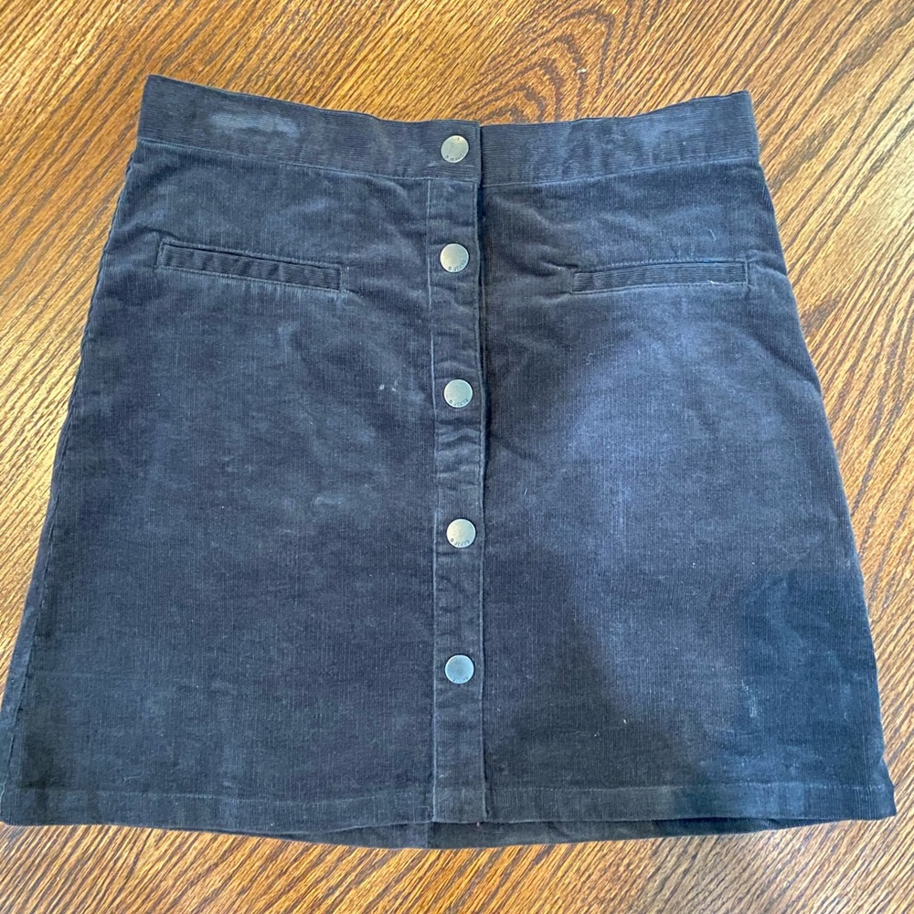 Corduroy brown button skirt